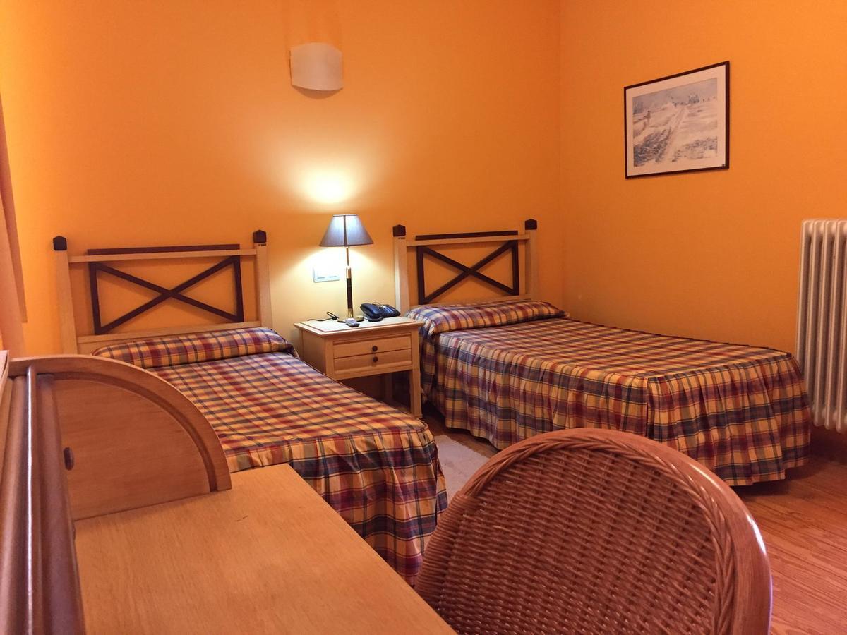 Hotel Rural El Valle Barruelo de Santullán Buitenkant foto